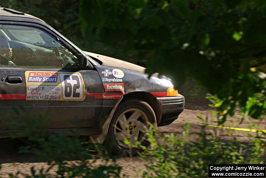 Joe Boburka / Elizabeth Unglenieks-Ploeg Ford Escort is swept from SS5, Norway South II.