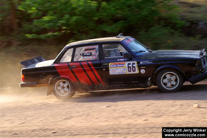 Adam Brock / Shanti Witt Volvo 244 on SS6, Norway North.