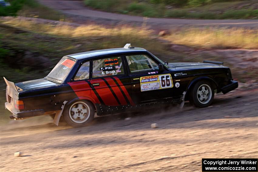 Adam Brock / Shanti Witt Volvo 244 on SS6, Norway North.