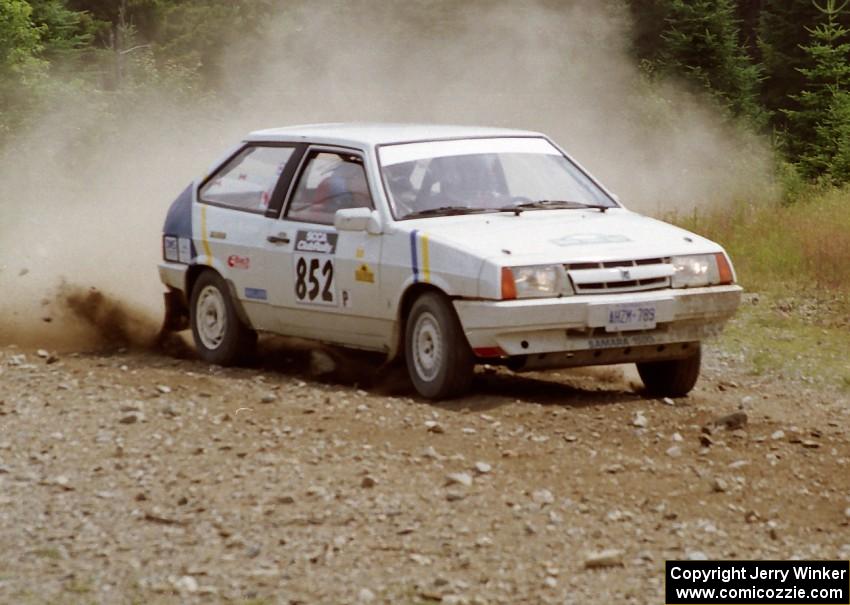 Andrew Comrie-Picard / Adrian Dafoe Lada Samara on SS7 (Parmachenee East)