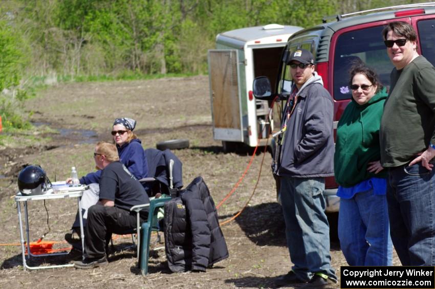 Timing area: Dan Drury, Carrie Carlson, Will Cammack, Deb Scharch and Stacy Scharch