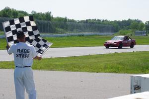 Trump Chump Honda Prelude takes the checkered flag