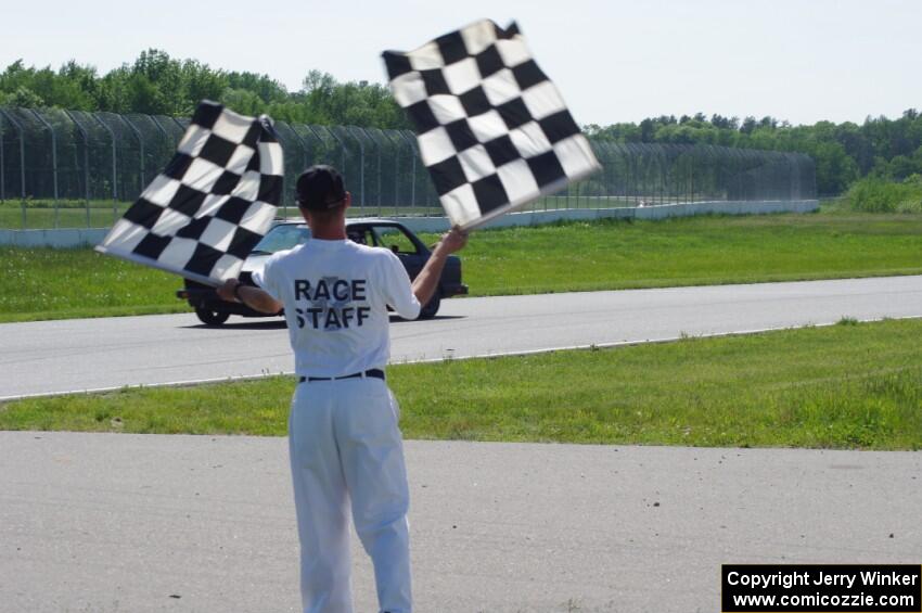 Speed Doctors BMW 325e takes the checkered flag