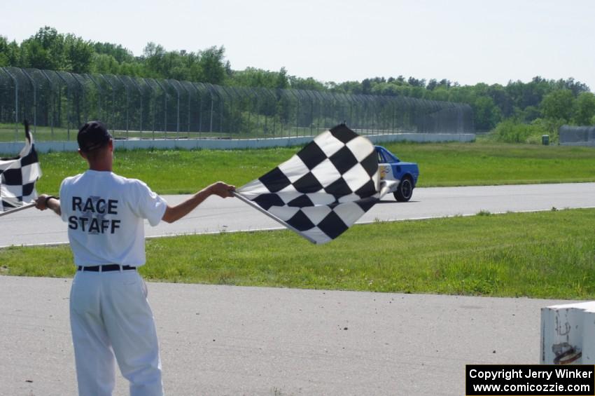 Shake and Bake Toyota MR-2 takes the checkered flag